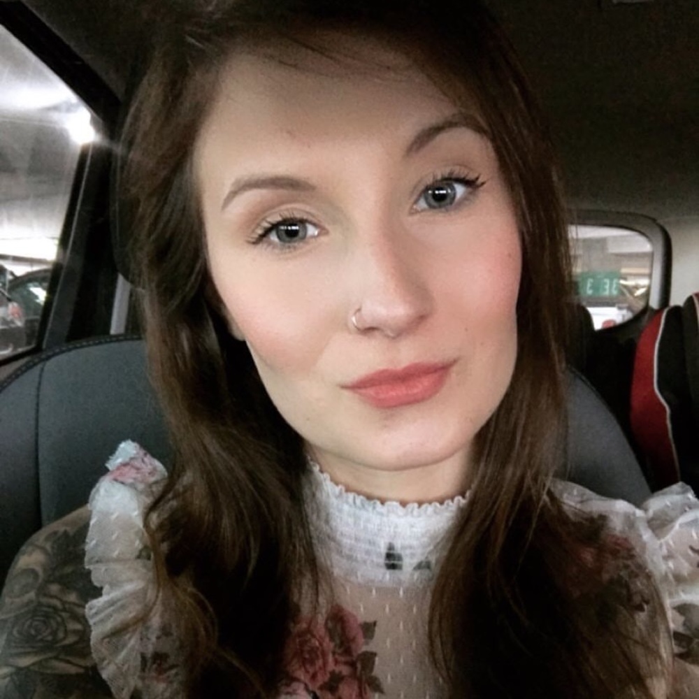 Meet your Posher, Felicia